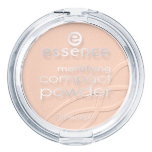 essence - mattifying compact powder 04